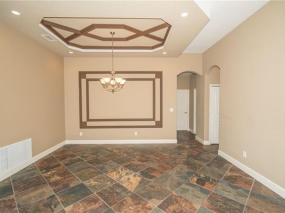 4th image of 23419 Companero Dr