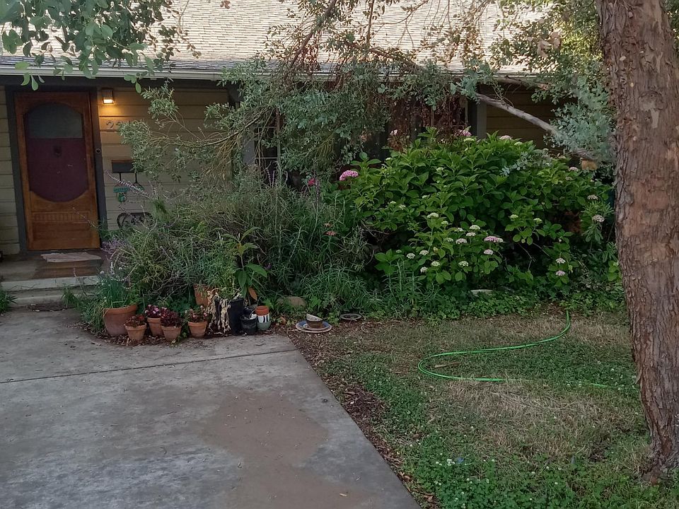 2219 6th St, Sanger, CA 93657 Zillow