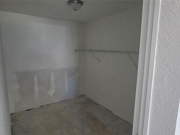 4th image of 7311 Oelsner St