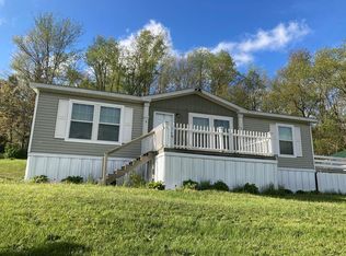 7274 New Hope Rd, Bluefield, WV 24701