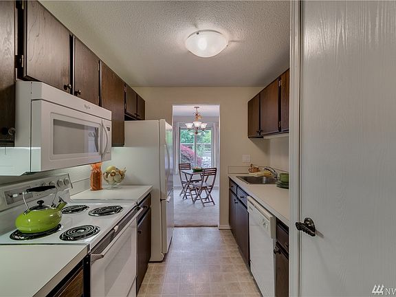 3rd image of 1535 Castlerock Ave APT 44