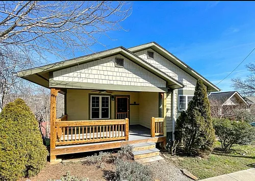 28 Jefferson Dr Photo 1