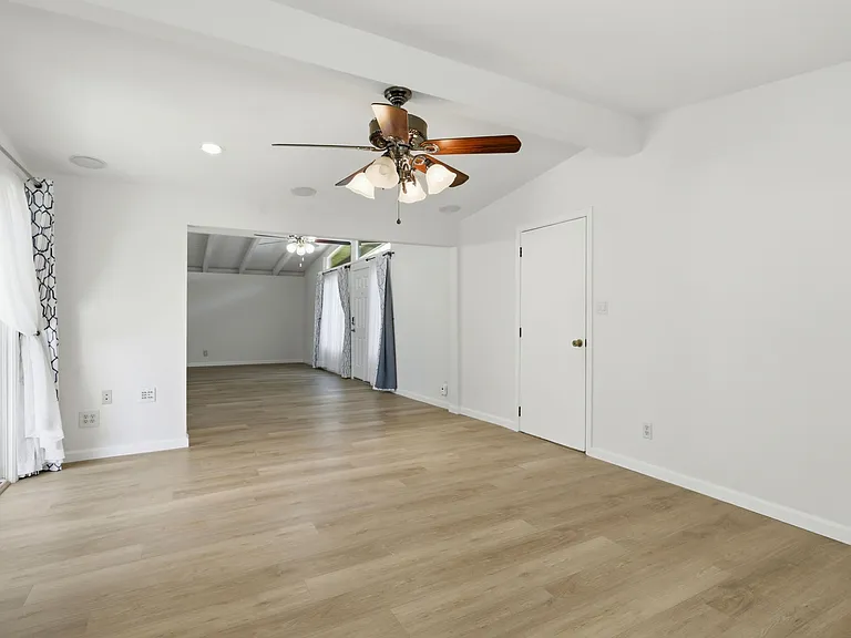 1265 Prescott Ave — Photo 16