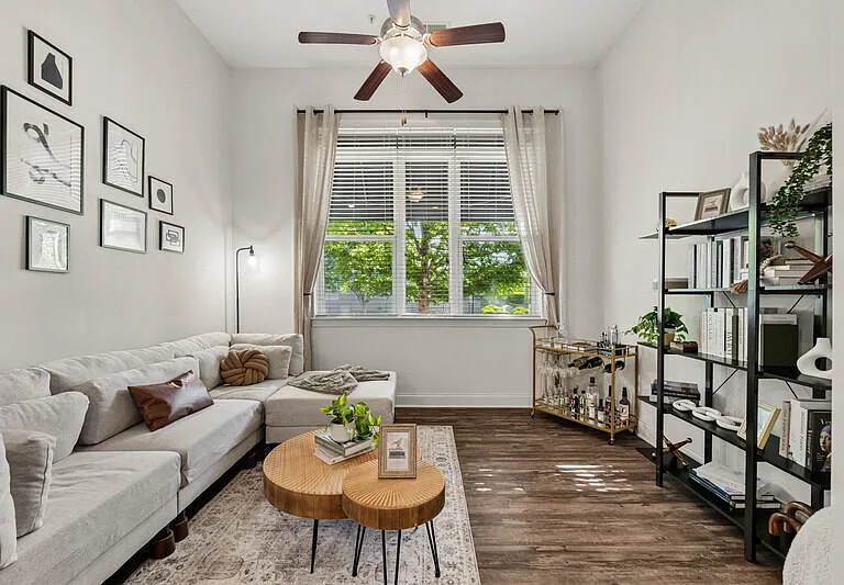 Ayrsley Lofts — Photo 4