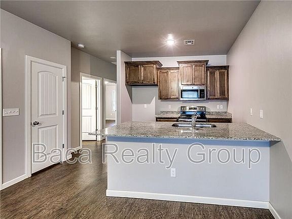 4th image of 4716 Loch Ln