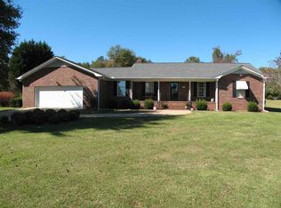 28 Nichols Dr, Inman, SC 29349