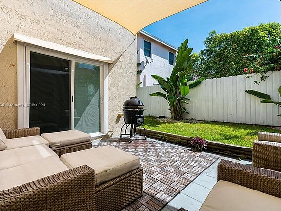 4th image of 4132 Eastridge Cir
