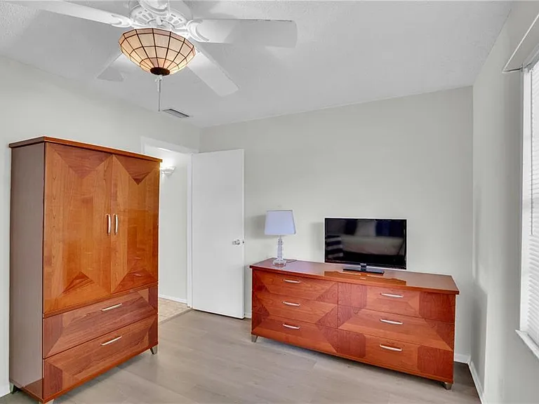 17 Vista Palm Ln #201 — Photo 13