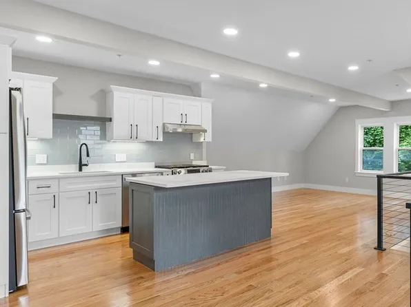 57 Packard Ave #B, Somerville, MA 02144