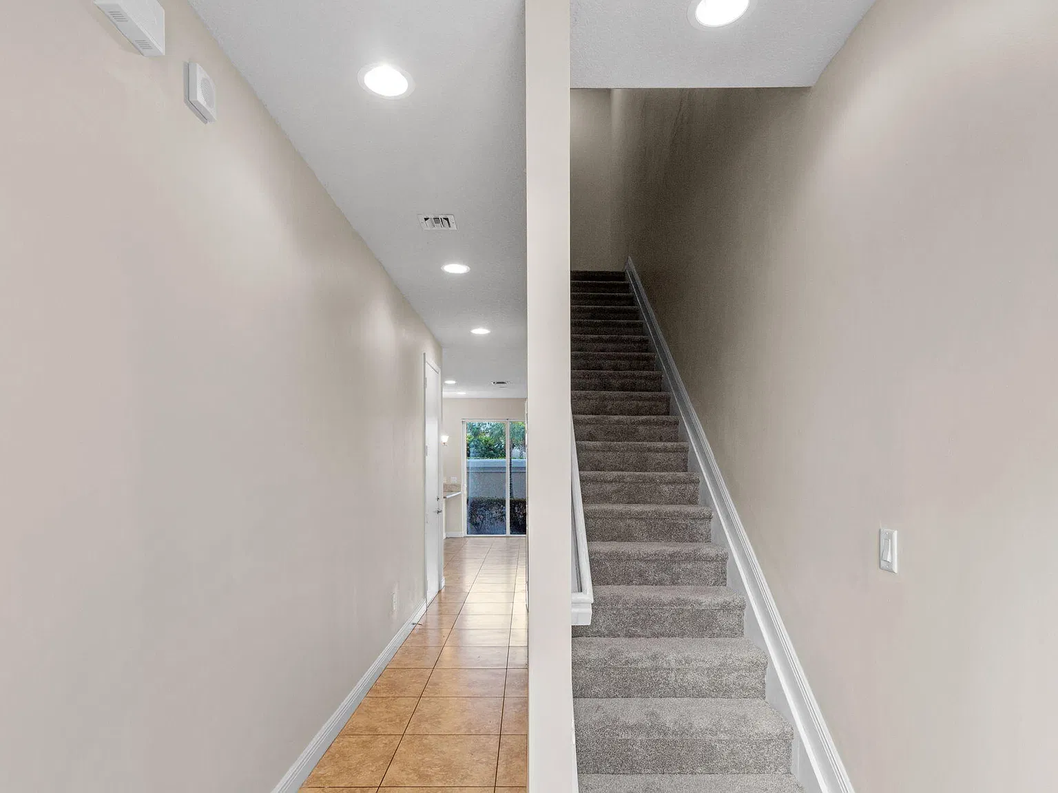 3 bed, 2.5 bath, 1316 sqft, $2,750 — Photo 4