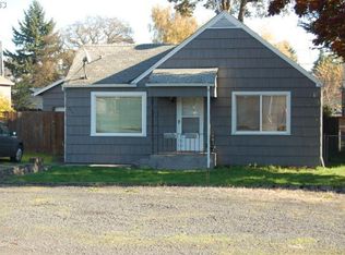 494 S 11th St, Saint Helens, OR 97051