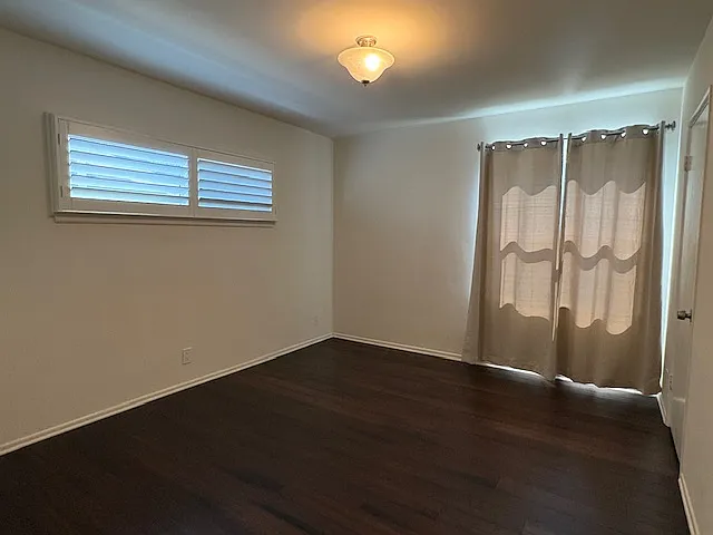 4 bed, 1814 sqft, $4,390 — Photo 3