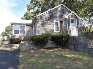 107 Darrow Dr, Warwick, RI 02886
