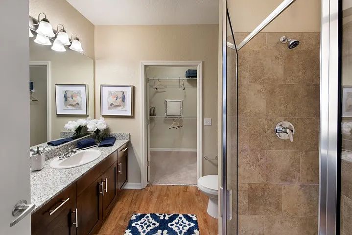 Integra Lakes — Photo 6
