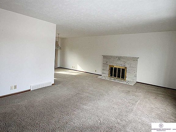 4th image of 6205 Ponderosa Dr