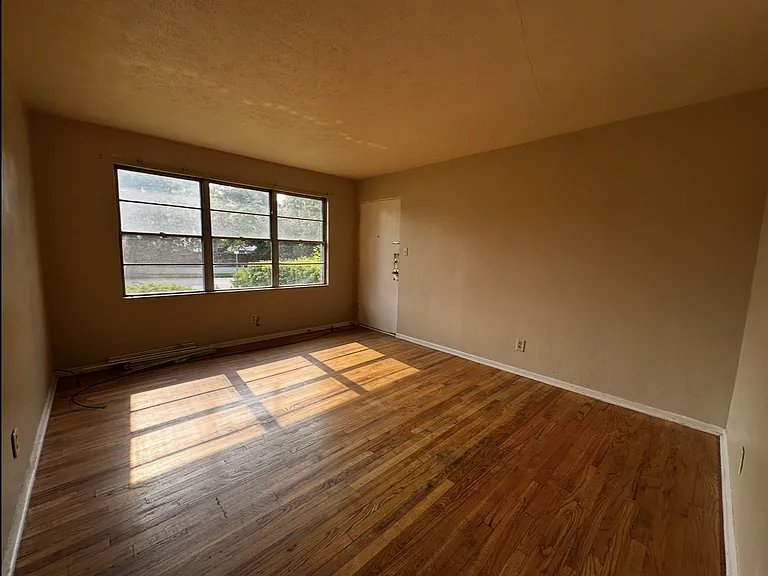 1205 S Logan St #2 — Photo 4