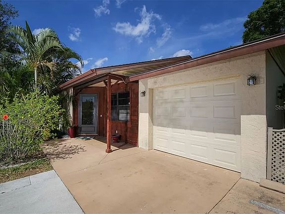 4th image of 1064 Deer Hollow Blvd