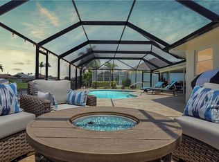 2926 SE 11th Pl, Cape Coral, FL 33904
