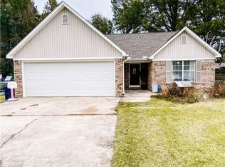 25 Booth Ests, Northport, AL 35473