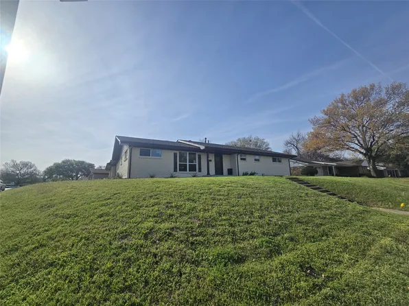 5801 Wedgworth Rd, Fort Worth, TX 76133