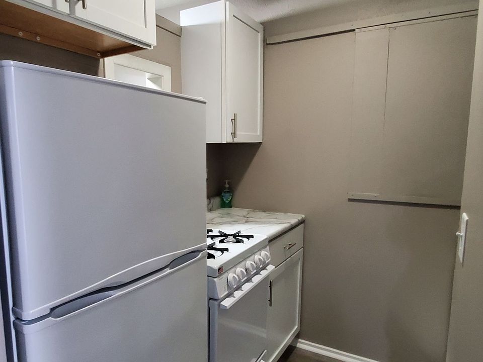 1st image of 1637 Q St #D