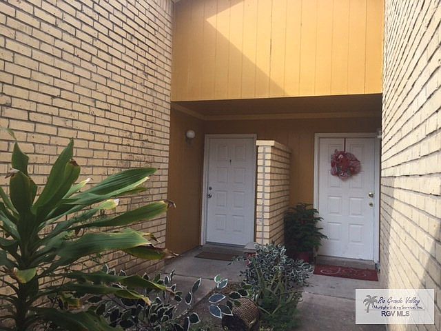 1st image of 165 Glenbrook Dr #A