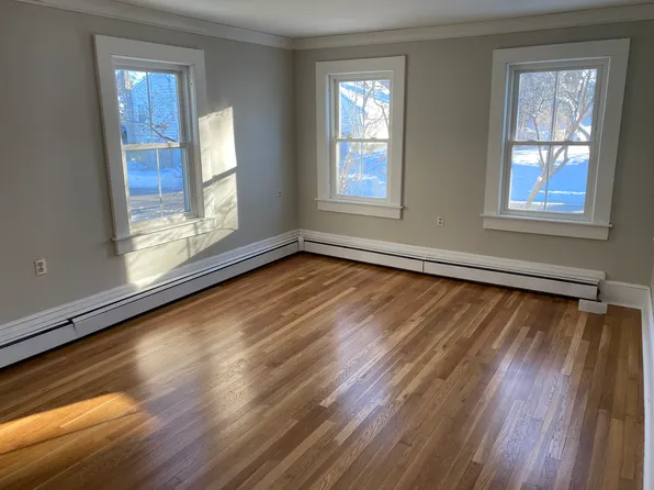 5 Berry Ct #5A, Milford, NH 03055