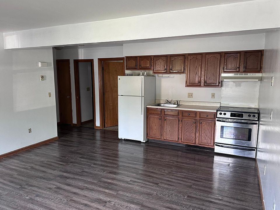 1st image of 3 Charles St #D