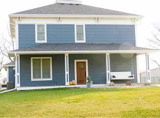 218 Mathews Dr, Gilbert, IA 50105