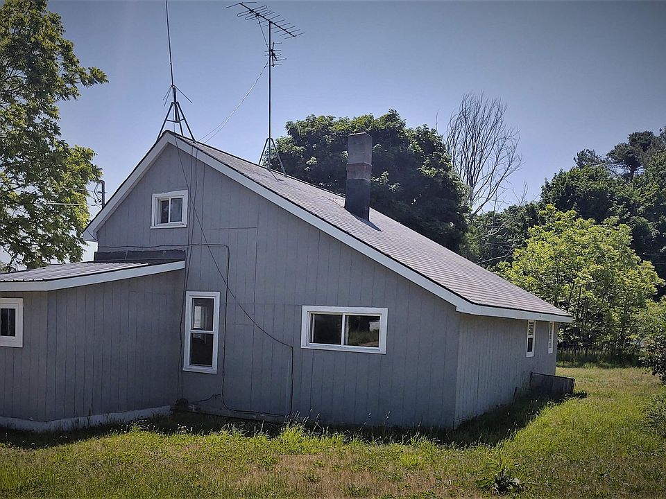1st image of 8039 Ballard St