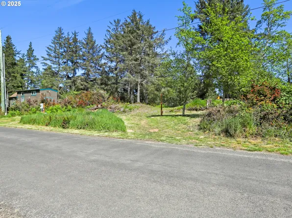 29116 R St #160, Ocean Park, WA 98640