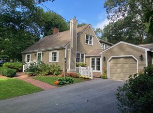 220 Perkins Row, Topsfield, MA 01983