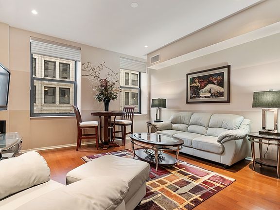 3rd image of 310 S Michigan Ave Unit 1010