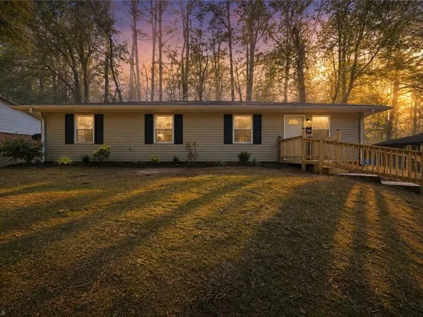 640 Amanda Pl, Winston Salem, NC 27101