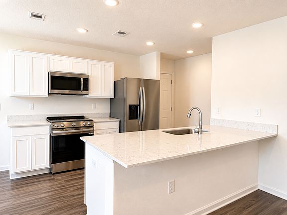2nd image of 135 E Tiger Lily Ln