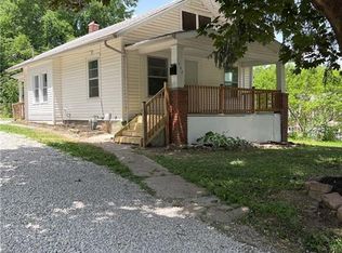1400 S Cedar Ave, Independence, MO 64052
