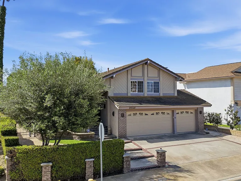 29142 Bobolink Dr — Photo 2
