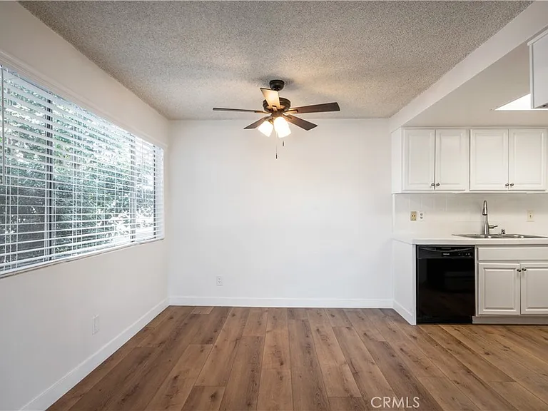 972 W 14th St #3 — Photo 17