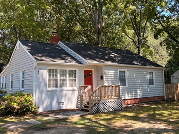 84 Madison Ln N, Newport News, VA 23606