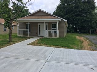 126.5 Victor St, Calhoun, GA 30701