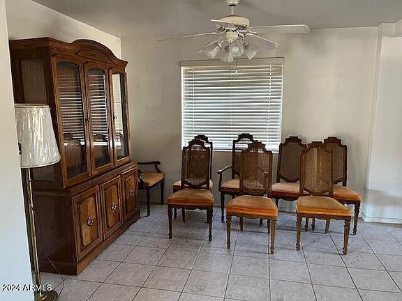 2nd image of 1623 E MONTEBELLO Avenue