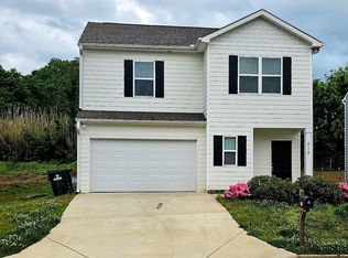 213 Creekside Manor Dr, Thomaston, GA 30286