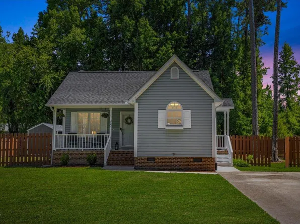48 Hunters Way, Angier, NC 27501