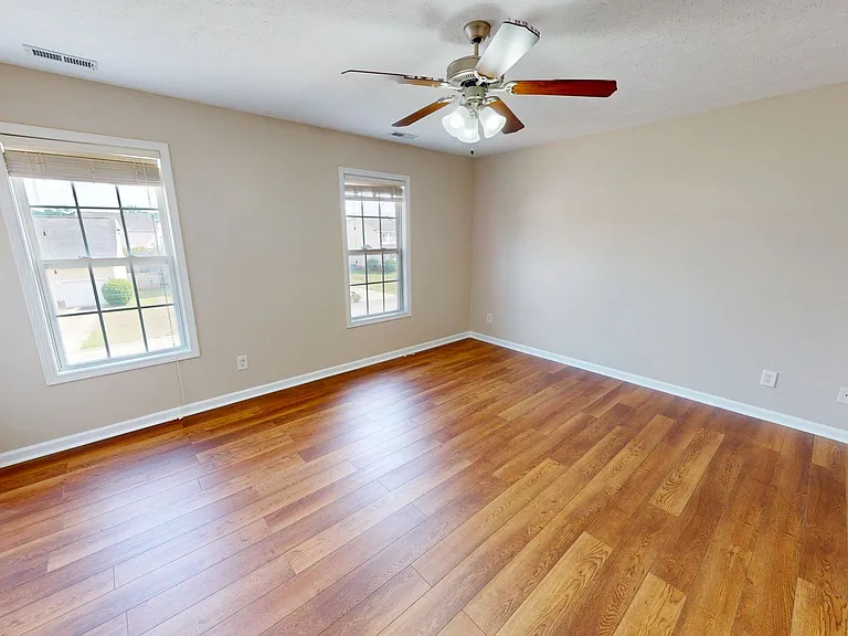 4920 Headwind Dr — Photo 17