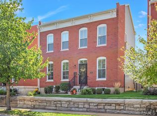 2222 Shenandoah Ave, Saint Louis, MO 63104