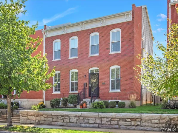 2222 Shenandoah Ave, Saint Louis, MO 63104