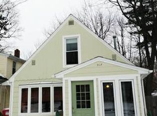 51 Woodbury Rd, Burlington, VT 05408