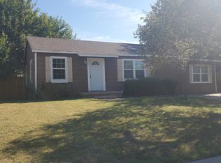 827 NW 35th St, Lawton, OK 73505