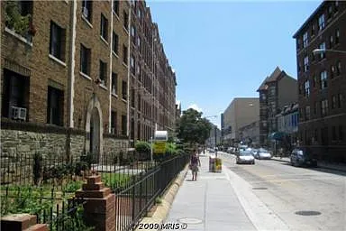 1457 Park Rd NW #104-1 — Photo 10