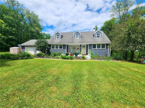 318 W 18th St, Elmira Heights, NY 14903